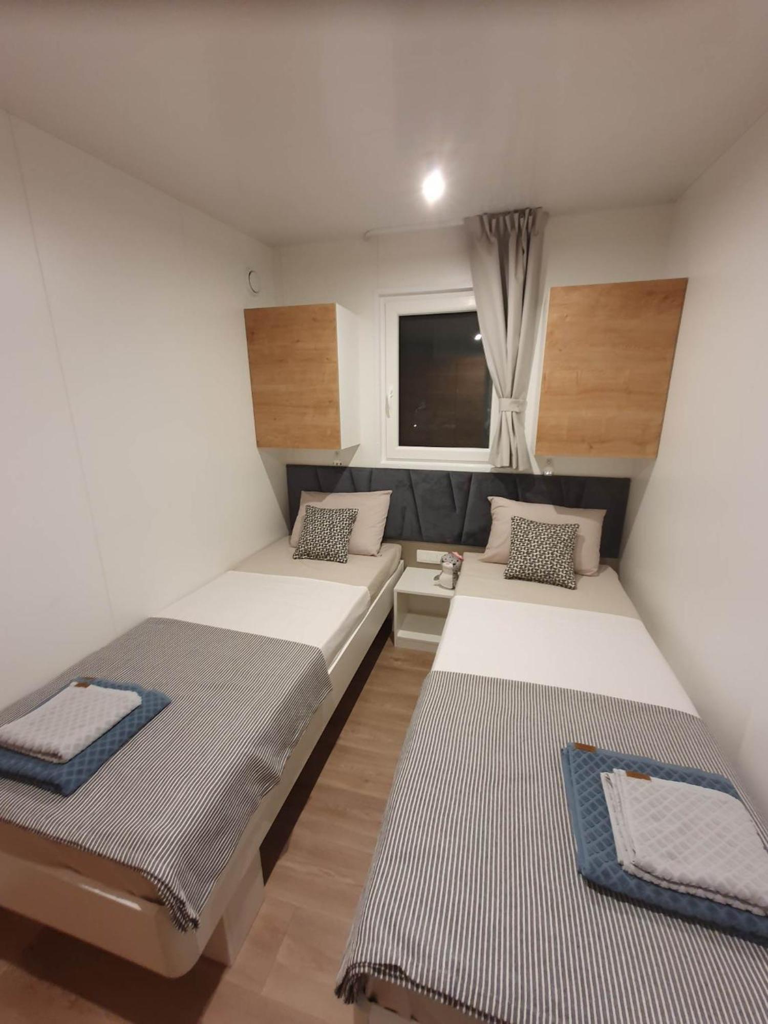 Mobile Homes Karlo & Dino PUY Rom bilde
